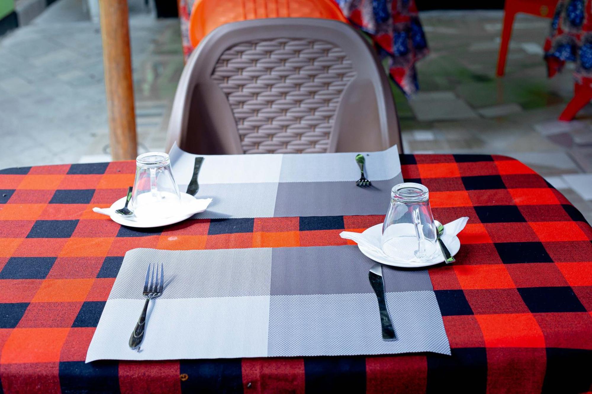 L&J Modern Backpackers Bnb Dar es Salaam Exterior foto